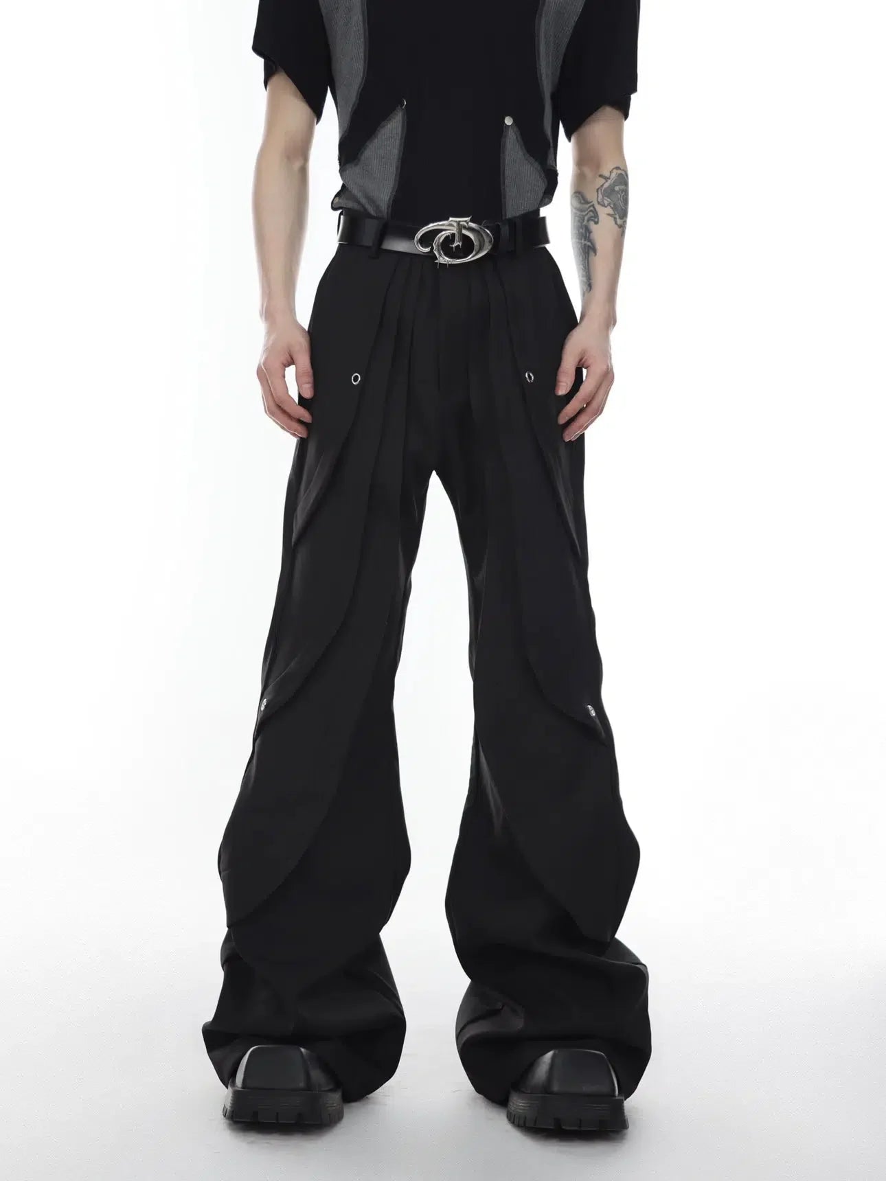 Consecutive Folds Wide Leg Pants